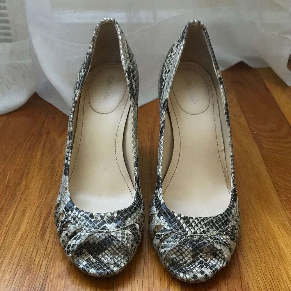 Calvin Klein Open Toe Snakeskin Wedges - Picture 2 of 8